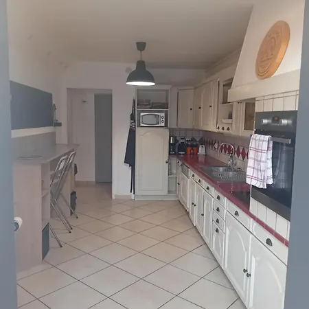Maison Proche Du Circuit Des 24h Du Mans Hébergement de vacances Mulsanne