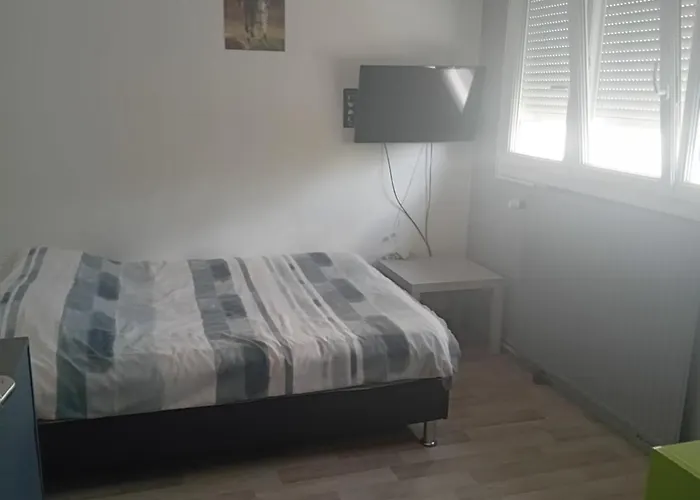 Casa de Férias Maison Proche Du Circuit Des 24h Du Mans *